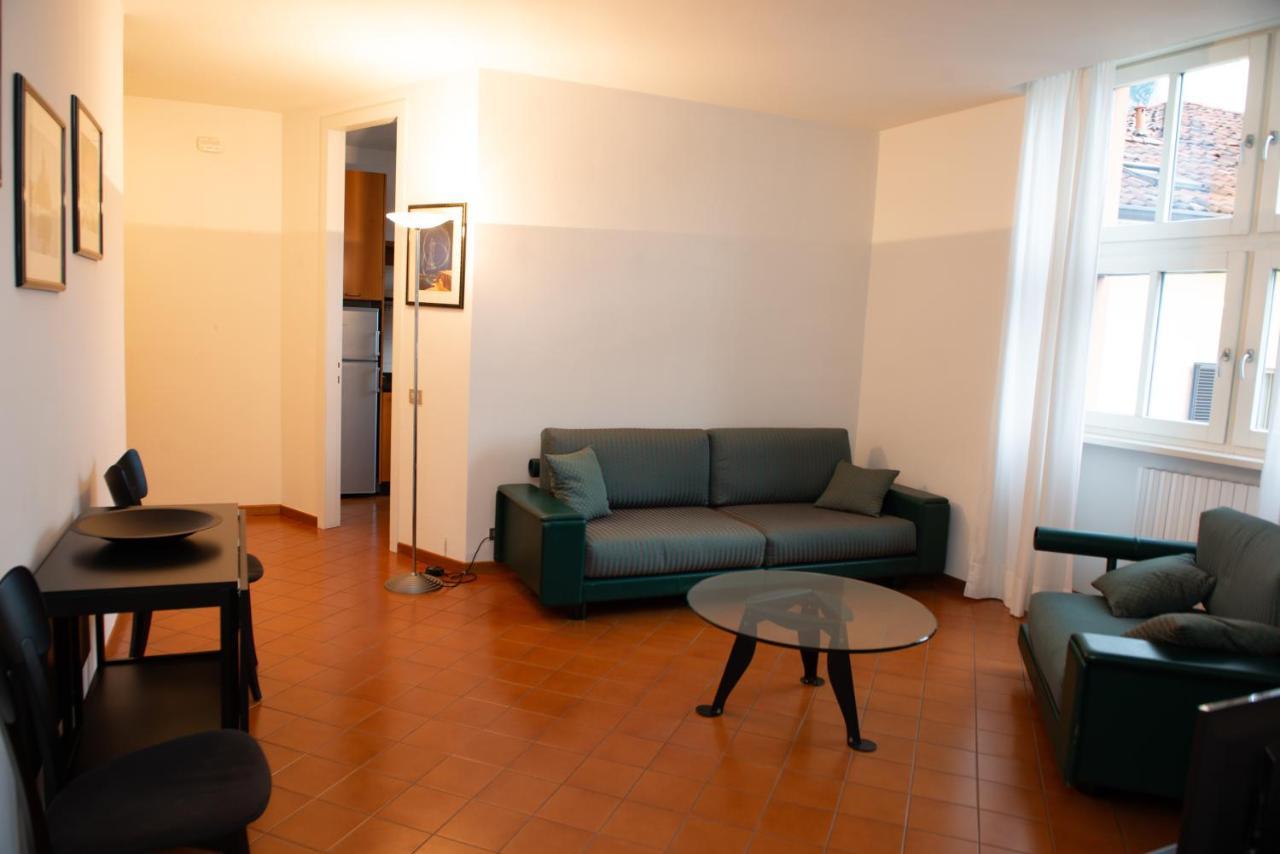 Little Marina Apartment Malgrate Dış mekan fotoğraf